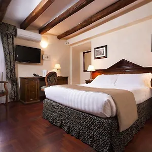 3* Hotell Teatro Pace